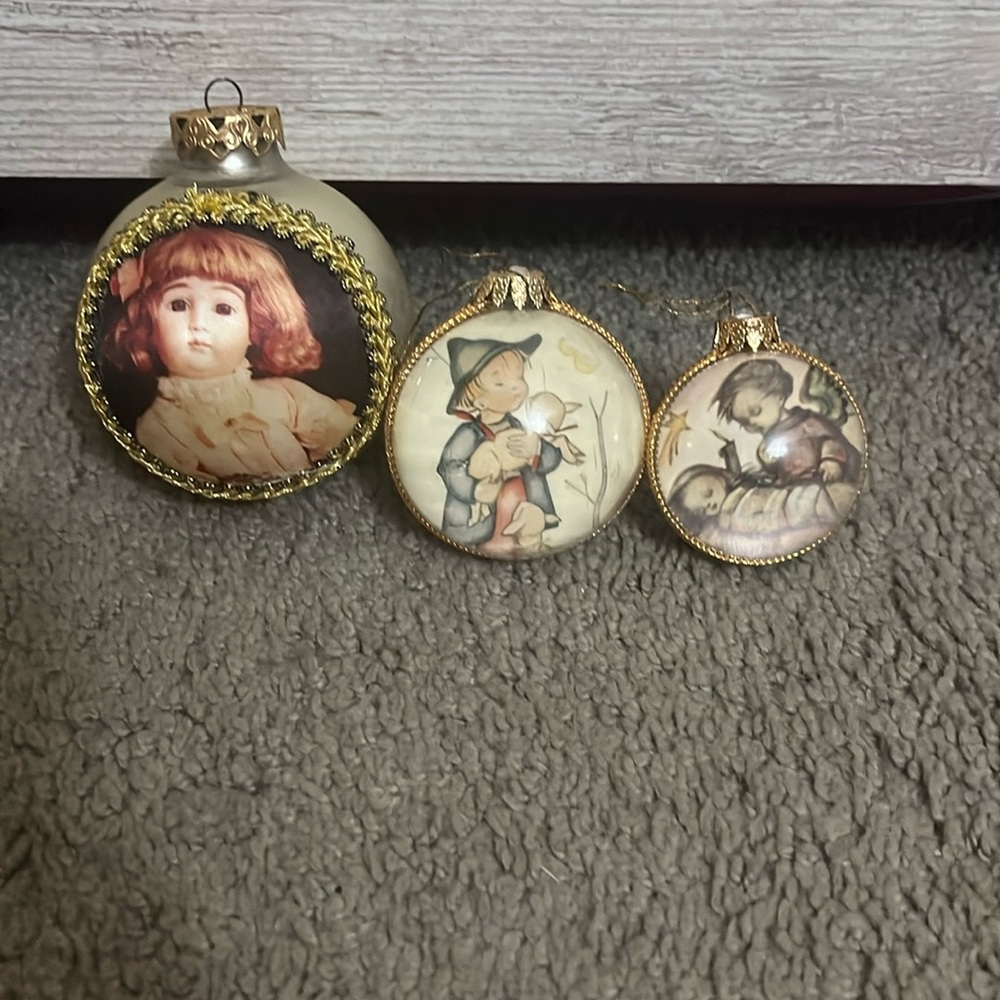 VNTG Hummel Ornament’s Bundle of 3